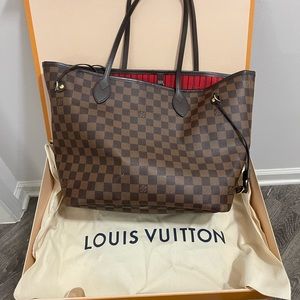 Louis Vuitton neverfull tote